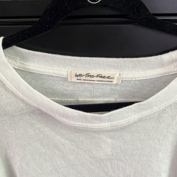 Women’s Free People crop top - Picture 3 of 3